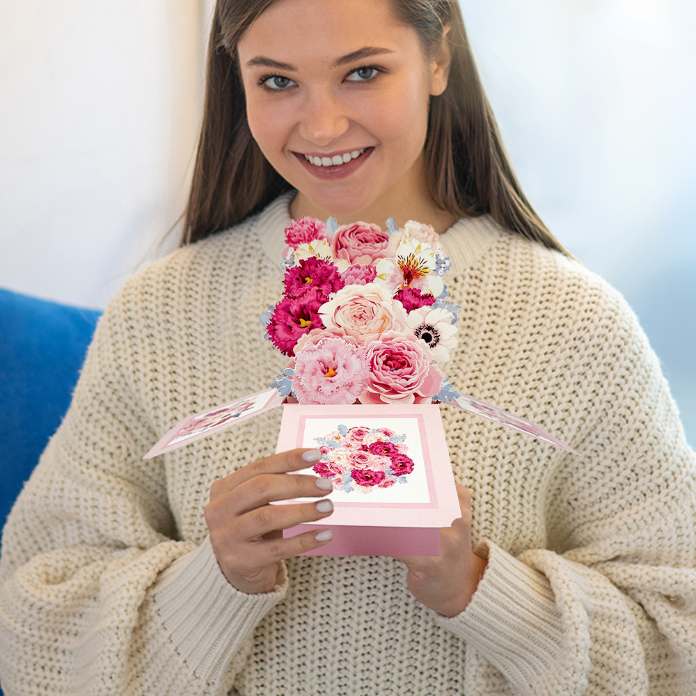 Cartão pop up rosa 3D com enve - Art Craft Movement avaliação e preço